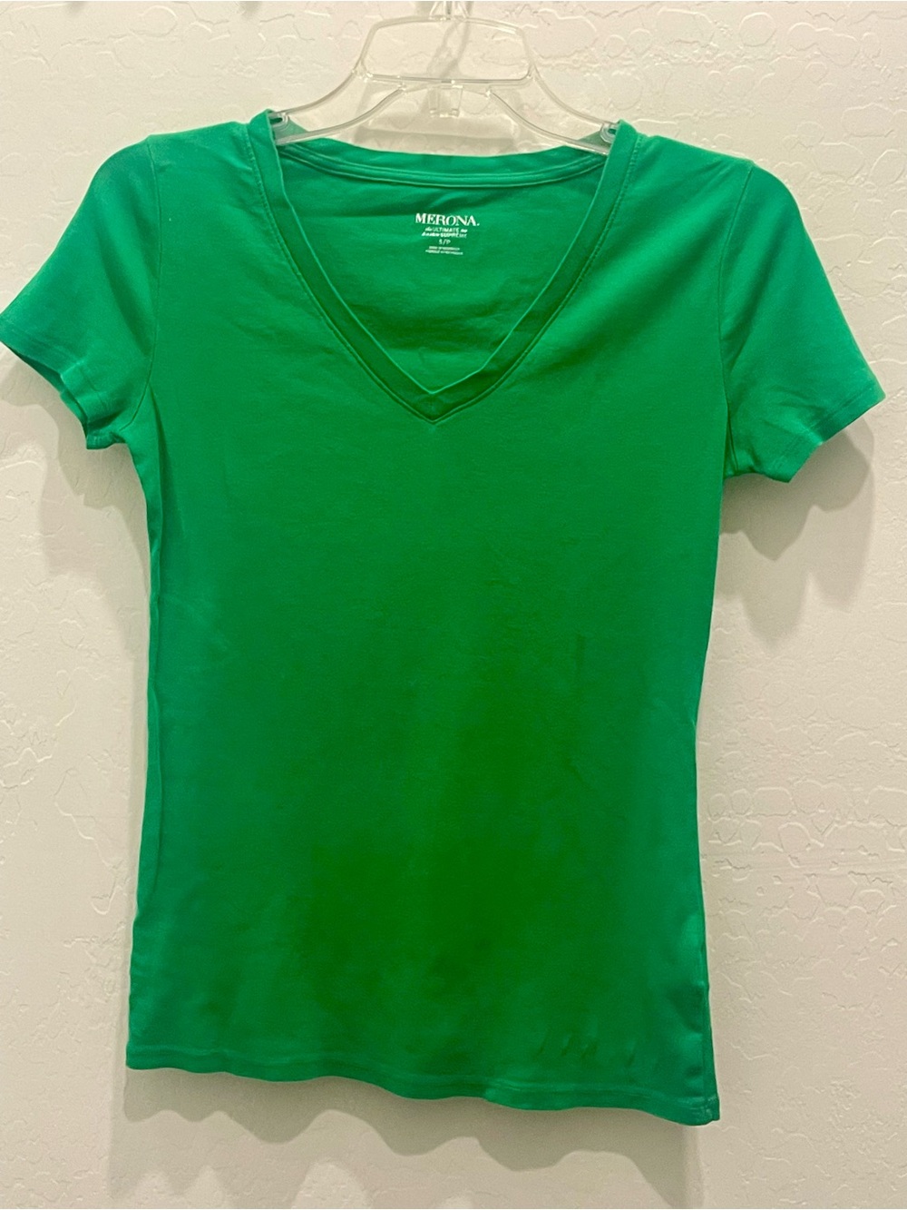 Merona Bright Green V-Neck Short Sleeve Tee